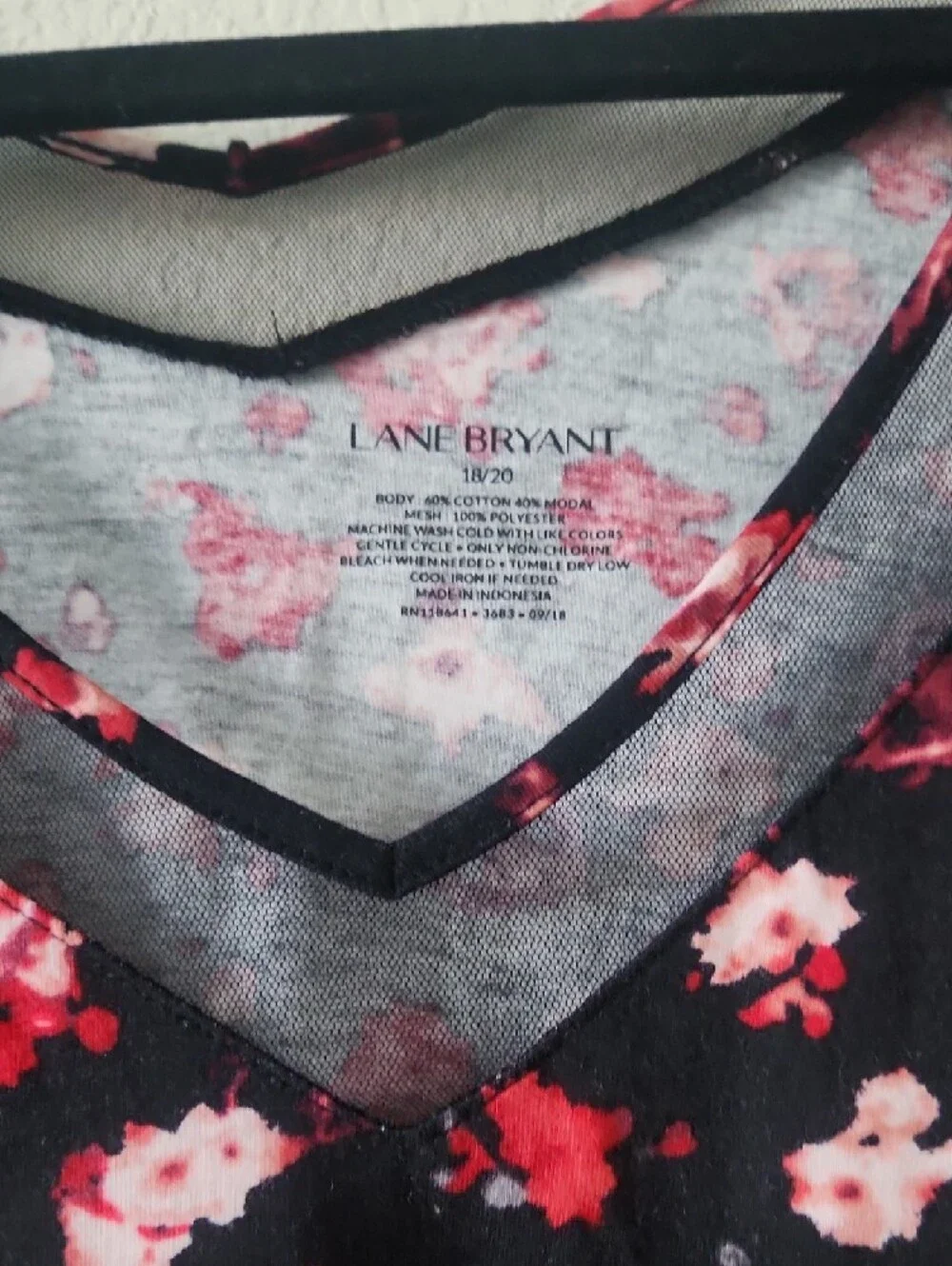 Lane Bryant Black Floral Strappy V-Neck Top - Picture 2 of 3